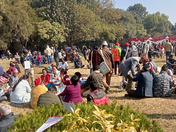 केपी ओलीले 'योग्य नेता म एक्लै हुँ' भन्दा कांग्रेस नेतृत्वले प्रतिवाद गर्न सकेन, फेरि तिनैलाई चुन्ने ?
